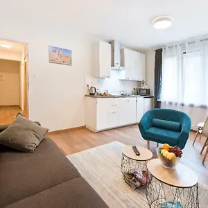 Apartament Yourapart Mieszkanie Centrum łagiewniki, Gdańsk